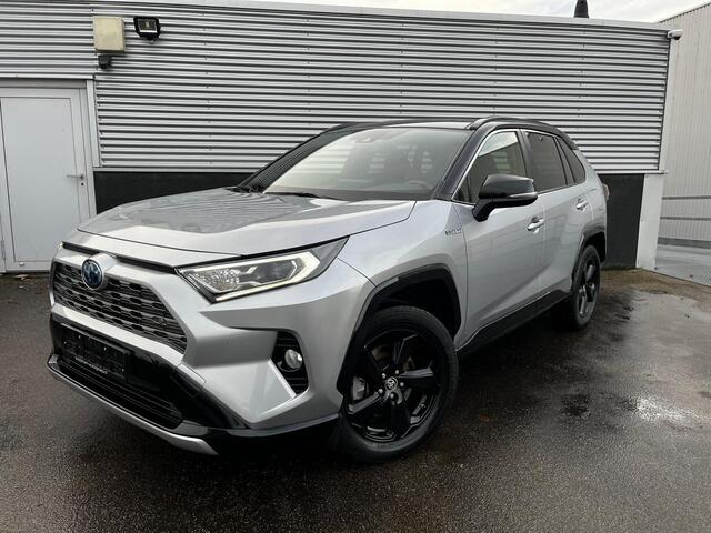 Toyota RAV4 2.5 Hybrid AWD Bi-Tone Schuif/kanteldak, Stoelverwarming, elek. Achterklep, Leder/Alcantara, Elek. bestuurdersstoel, Adaptieve cruise control