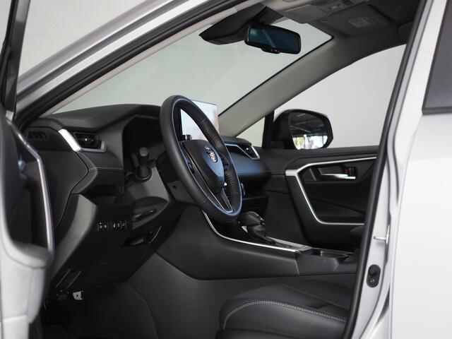 Toyota RAV4 2.5 Hybrid style | FACELIFT | Volledig Lederen Bekleding | Verwarmde Voorstoelen en Stuurwiel | Achteruitrijcamera | Apple CarPlay/ Android Auto