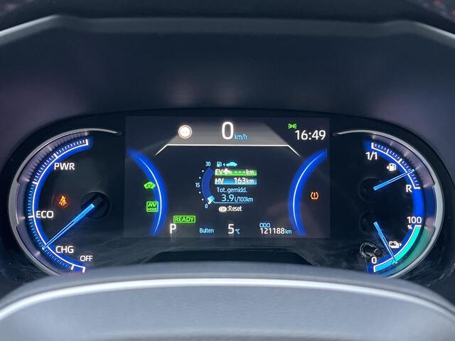 Toyota RAV4 2.5 Plug-in Hybrid AWD Business Plus Trekhaak | 1500kg trekgewicht | Leder | Apple Carplay/Android Auto | Stoel/Stuurverwarming | Adaptive cruise control | Buitenspiegels elektr. Inklapbaar |