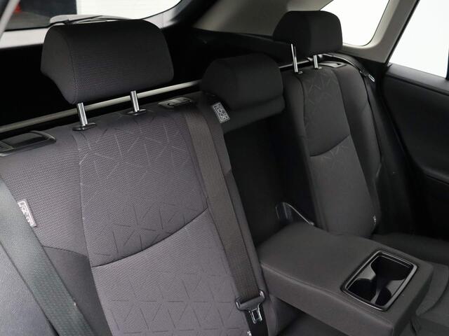 Toyota RAV4 2.5 Hybrid AWD Dynamic | Geremd 1650kg | Stoelverwarming | Achteruitrijcamera |