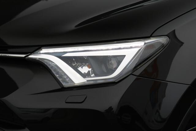 Toyota RAV4 2.0 VVT-i AWD Style