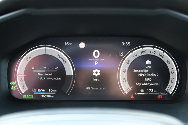 Toyota RAV4 2.5 Plug-in Hybrid 306PK AWD Style Automaat | 1500 kg trekgewich