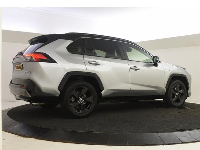 Toyota RAV4 2.5 Hybrid AWD Bi-Tone | Parkeersensoren V+A | Stoelverwarming