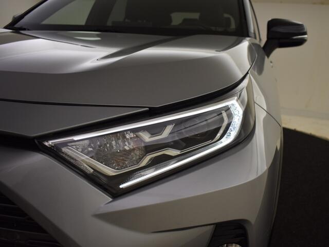 Toyota RAV4 2.5 Hybrid AWD Bi-Tone | Parkeersensoren V+A | Stoelverwarming
