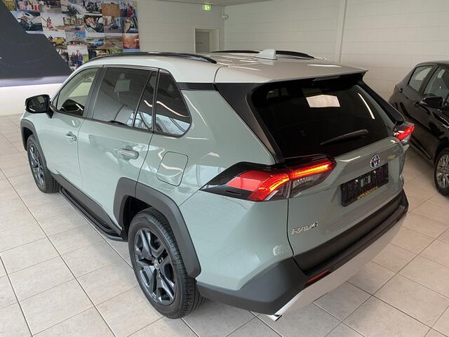 Toyota RAV4 2.5 Hybrid AWD ADVENTURE
