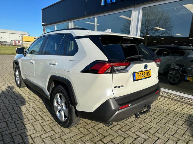 Toyota RAV4 2.5 Hybrid Parelmoer 1 jaar garantie.