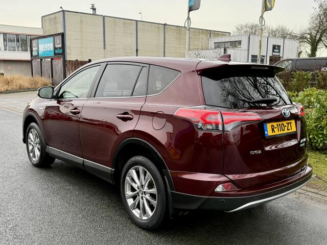 Toyota RAV4 2.5 Hybrid AWD Executive 197PK LederoNavio360cam