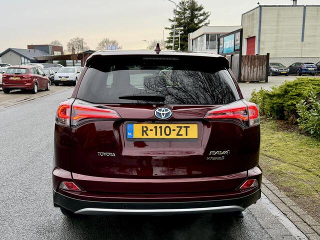Toyota RAV4 2.5 Hybrid AWD Executive 197PK LederoNavio360cam