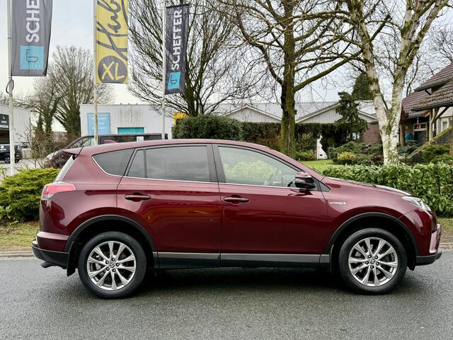 Toyota RAV4 2.5 Hybrid AWD Executive 197PK LederoNavio360cam