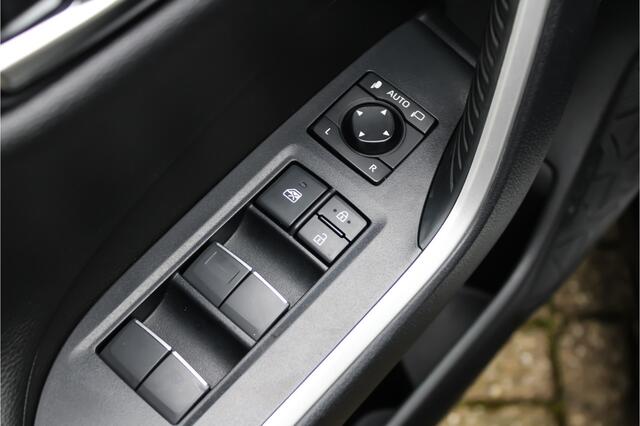 Toyota RAV4 2.5 Hybrid AWD Style Camera
