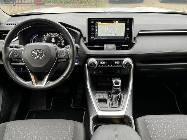 Toyota RAV4 2.5 Hybrid Dynamic / Navigatie / Trekhaak / Cruise Control Adaptief / Open dak / 18" Lm velgen / Dode doek detectie / Stoel en stuur verwarming / Led koplampen