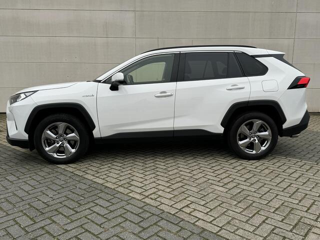Toyota RAV4 2.5 Hybrid Dynamic / Navigatie / Trekhaak / Cruise Control Adaptief / Open dak / 18" Lm velgen / Dode doek detectie / Stoel en stuur verwarming / Led koplampen