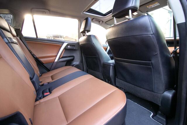 Toyota RAV4 2.5 Hybrid AWD Executive Business - All-in rijklrprs | Trekhaak | Schuifdak | vol leder