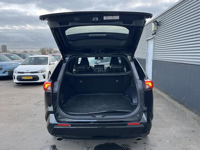 Toyota RAV4 2.5 Hybrid AWD Black Edition Leder/Alcantara, PDC, Stoelverwarming, Achteruitrijcamera, LMV 19", Elek. Achterklep & Elek. Bestuurdersstoel