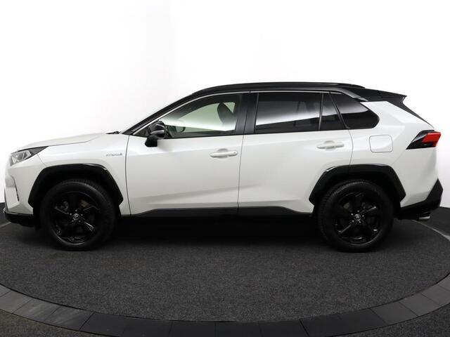 Toyota RAV4 2.5 Hybrid AWD Bi-Tone | Navigatie | Stoelverwarming | Electrische kofferbakklep | Climate Control |