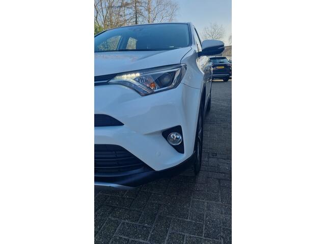Toyota RAV4 2.5 Hybrid AWD addaptive cruise
