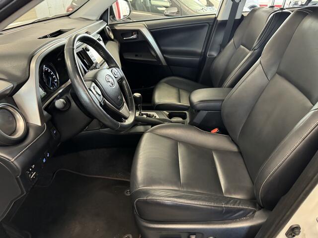 Toyota RAV4 2.5 Hybrid Executive Leer