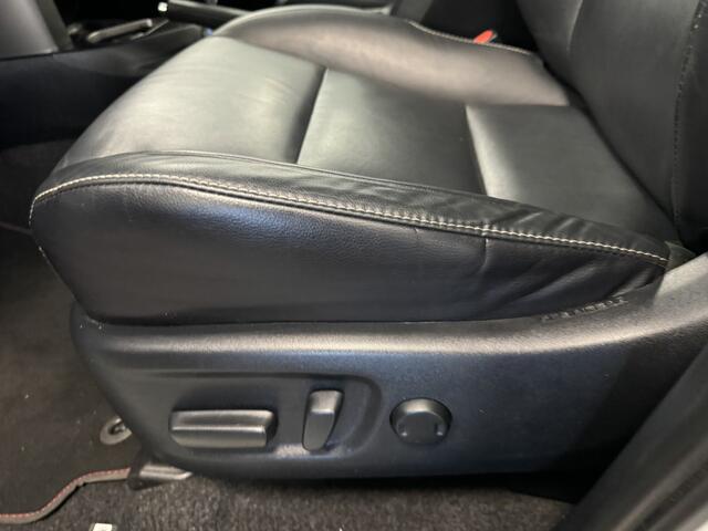 Toyota RAV4 2.5 Hybrid Executive Leer