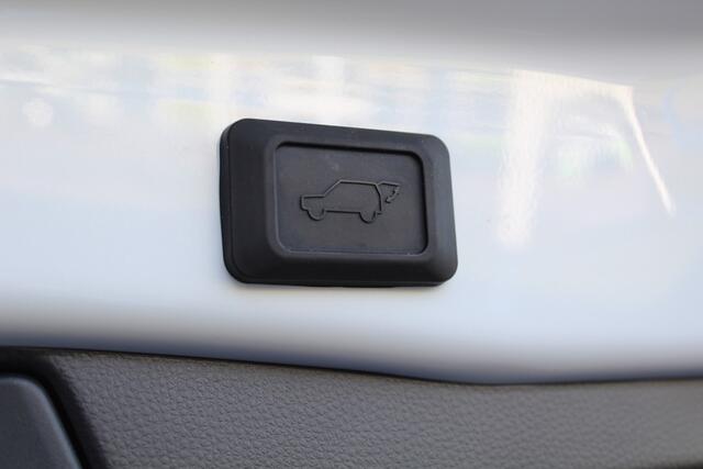 Toyota RAV4 2.5 Hybrid AWD GR SPORT Bi-Tone | Rijklaar | JBL | Pano | 360 camera | Apple/Android | Navi | Stoel-verwarming | Trekhaak