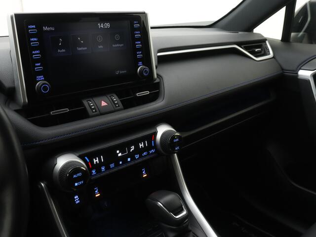 Toyota RAV4 2.5 Hybrid AWD Bi-Tone Limited | Camera | Parkeersensoren | Stoel en stuurwiel verwarmd | Half leder |