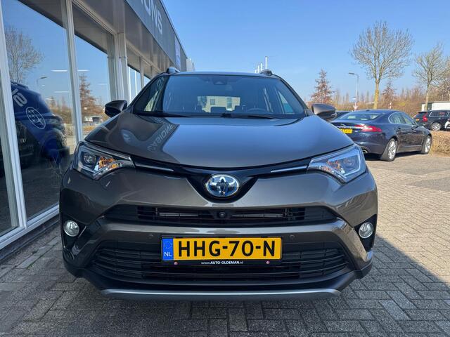 Toyota RAV4 2.5 Hybrid AWD Style