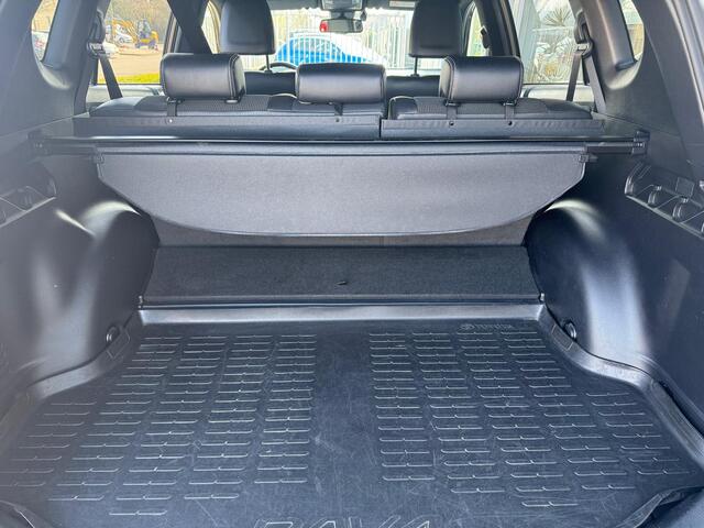 Toyota RAV4 2.5 Hybrid AWD Style