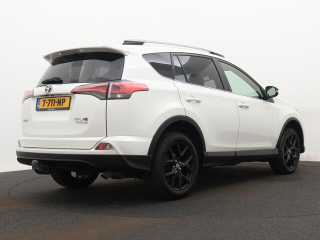 Toyota RAV4 2.5 Hybrid AWD Style Limited | Parkeersensoren | Trekhaak | LM velgen | Camera | Stoelverwarming | Climate Control | Cruise Control Adaptief |