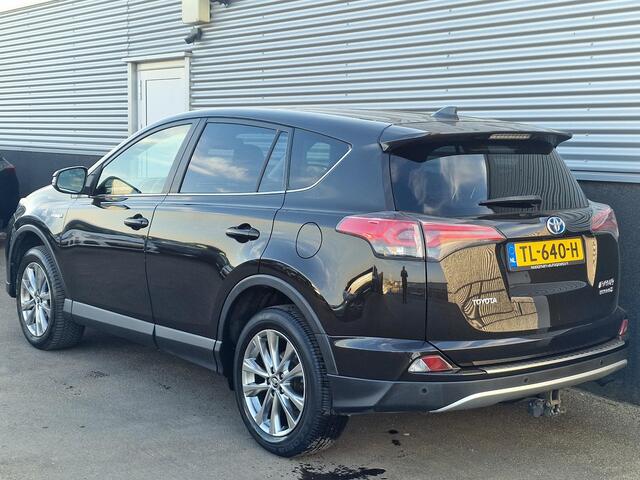 Toyota RAV4 2.5 Hybrid AWD Executive Business Navigatie, Trekhaak, Lederen bekleding, Stoelverwarming, Parkeersensoren voor + achter, Dealeronderhouden