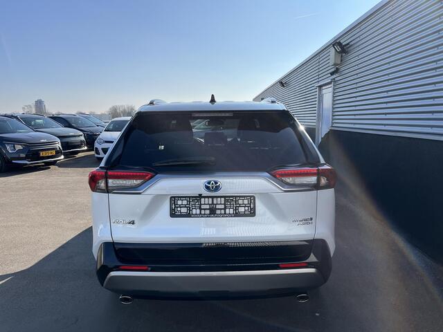 Toyota RAV4 2.5 Hybrid AWD Bi-Tone Navigatie, Stoel- & Stuurwielverwarming, JBL, LED, LMV, Nieuw Type, Achteruitrijcamera, Leder/alcantara