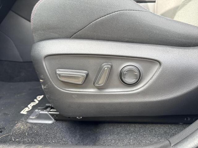 Toyota RAV4 2.5 Plug-in Hybrid AWD Style **STOELVERWARMING VOOR EN ACHTER/ DODEHOEK DETECTIE/ PARKEERSENSOREN VOOR EN ACHTER/ 36 MAANDEN GARANTIE**