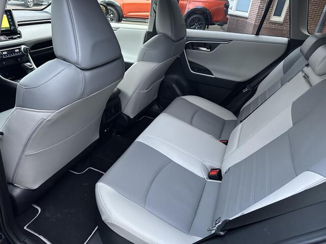 Toyota RAV4 2.5 Hybrid AWD Executive Automaat / prachtig lichtgrijs interieur! / meest luxe uitvoering / garantie / rijklaarprijs