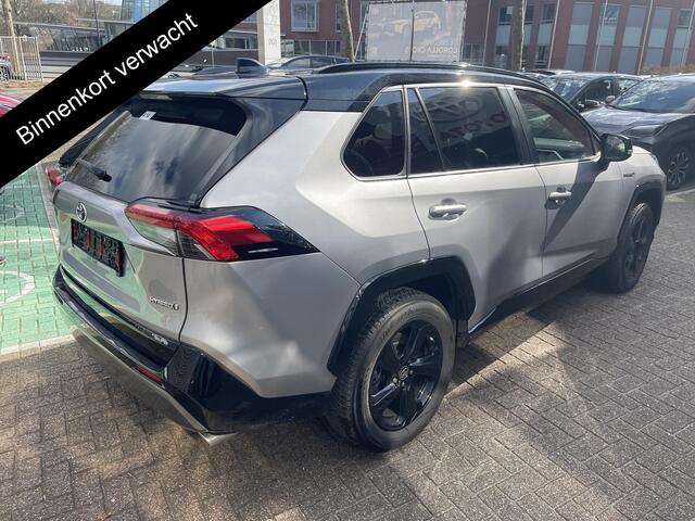 Toyota RAV4 2.5 Hybrid Bi-Tone | JBL Audio | Naviagtie | Parkeersensoren voor en achter | Stoelverwarming