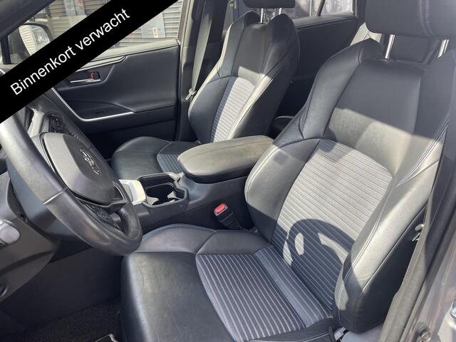 Toyota RAV4 2.5 Hybrid Bi-Tone | JBL Audio | Naviagtie | Parkeersensoren voor en achter | Stoelverwarming