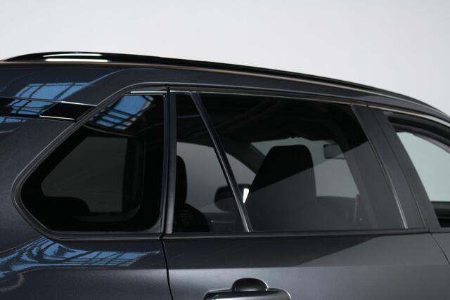 Toyota RAV4 2.5 Hybrid First Edition, Trekhaak, 360 Camera , Treeplanken, Navigatie, BEARLOCK ACTIE