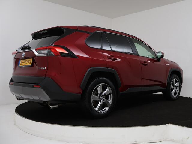 Toyota RAV4 2.5 Hybrid AWD Business Intro | JBL | Navigatie | Camera | Parkeersensoren | LM velgen | Stoelverwarming | Leder |