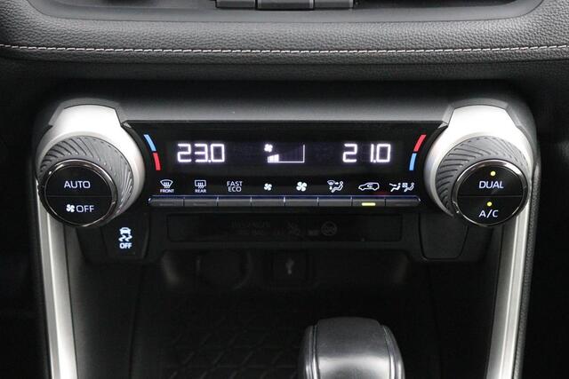 Toyota RAV4 2.5 Hybrid Dynamic | 360 graden camera | Climate control | Apple carplay android auto |