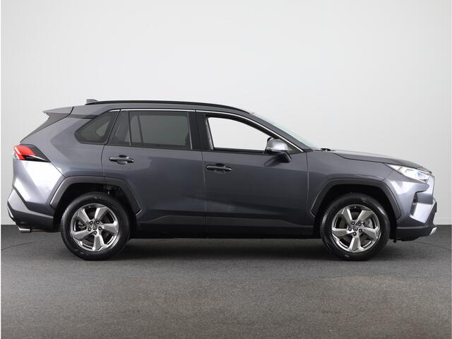 Toyota RAV4 2.0 VVT-iE Dynamic | 1500kg Trekgewicht | Navigatie | Apple Carplay /- Android Auto |