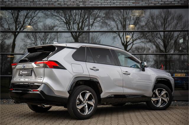 Toyota RAV4 2.5 Plug-in Hybrid AWD Style Adap. cruise, Stuurverwarming, Lane assist