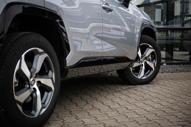 Toyota RAV4 2.5 Plug-in Hybrid AWD Style Adap. cruise, Stuurverwarming, Lane assist