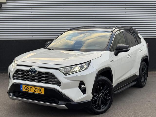 Toyota RAV4 2.5 Hybrid AWD Bi-Tone Navigatie, Trekhaak, Treeplanken, 360" Camera, Stoel- & Stuurwielverwarming, Dodehoekdetectie, Leder/alcantara, LED, LMV,