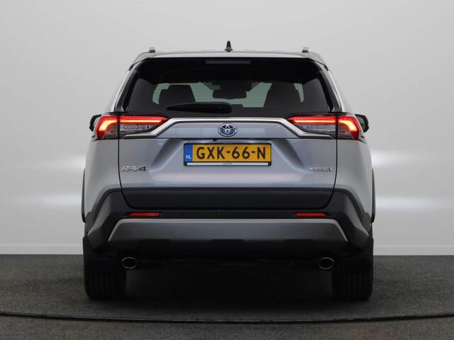 Toyota RAV4 2.5 Hybrid AWD Dynamic | Bi-Tone kleur | 18'' Lmv | Geremd 1650kg | Stoelverwarming | Achteruitrijcamera |
