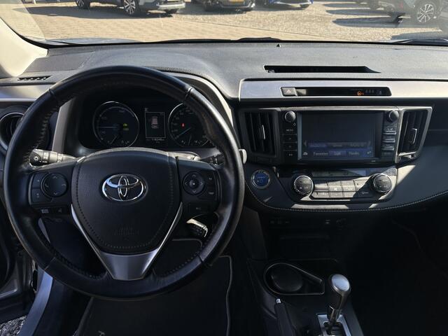 Toyota RAV4 2.5 Hybrid 197PK 2WD Dynamic Automaat | 17" Lichtmetalen velgen