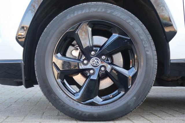 Toyota RAV4 2.5 HYBRID 2WD, Clima, Navi, Apple Carplay/ Android Auto, etc.