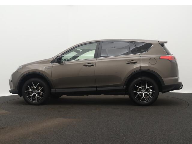 Toyota RAV4 2.5 Hybrid Style Limited | Navigatie | Camera | Trekhaak | Parkeersensoren | Climate Control | Dodehoek Ass. | LM velgen |