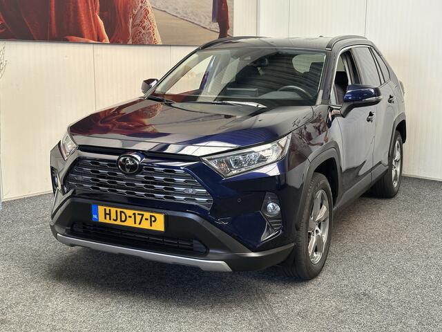 Toyota RAV4 2.0 VVT-iE Dynamic NAVIGATIE CRUISE CONTROL CLIMATE CONTROL BLUETOOTH TELEFOON APPLE CARPLAY/ANDROID RIJSTROOKSENSOREN DODEHOEKSENSOREN ACHTERUITRIJCAMERA ZEER MOOI !! 3010