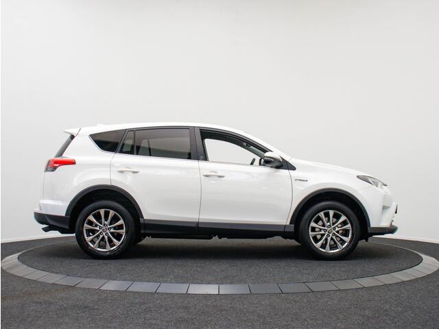 Toyota RAV4 2.5 Hybrid Dynamic | Automaat | Stuur- en stoelverwarming