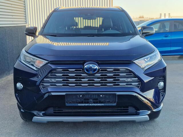 Toyota RAV4 2.5 Hybrid AWD Bi-Tone | Elek. bedienbare achterklep | Keyless entry- & start | Stoelverwarming | Lederen interieur | Elek. bedienbare buitenspiegels | Parkeersensoren v&a |