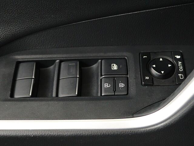 Toyota RAV4 2.5 Hybrid Bi-Tone