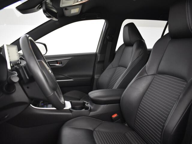 Toyota RAV4 2.5 Hybrid Black Edition | Stuur en Stoelverwarming | Parkeersen