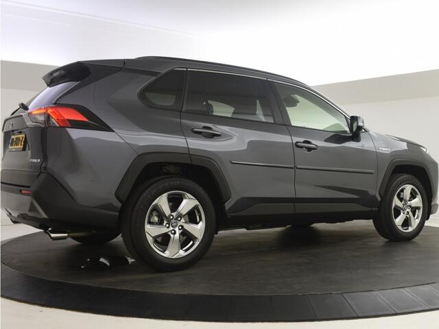 Toyota RAV4 2.5 Hybrid First Edition | Parkeersensoren V+A | Stuur en Stoelv